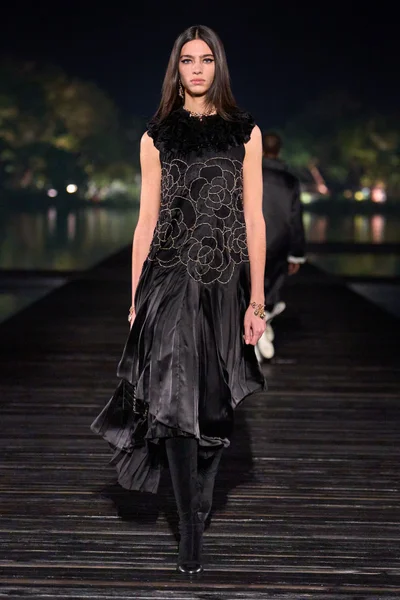 Look 65